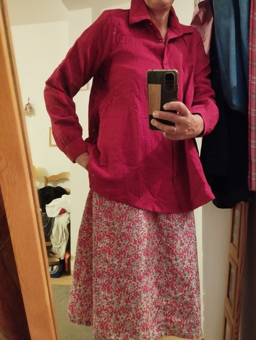 Customer photo review of Chemise Caroline - Double gaze de coton plumetis grenat