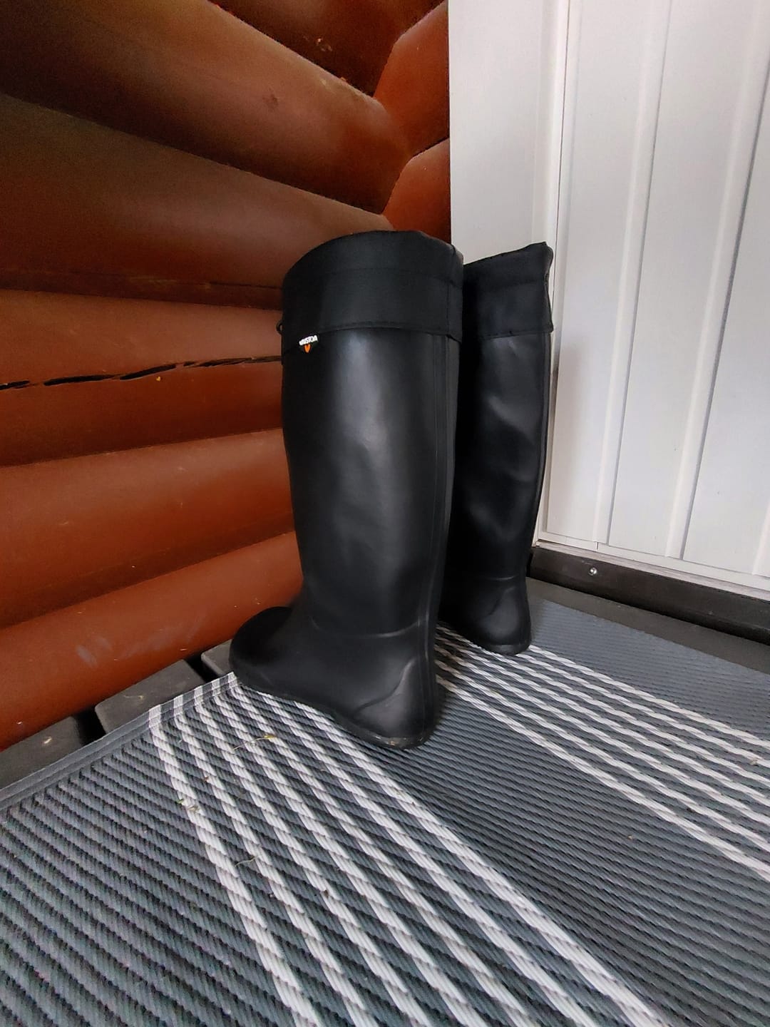 Customer photo review of Vaistoa Katve 2 | Rubber Barefoot Rain Boots
