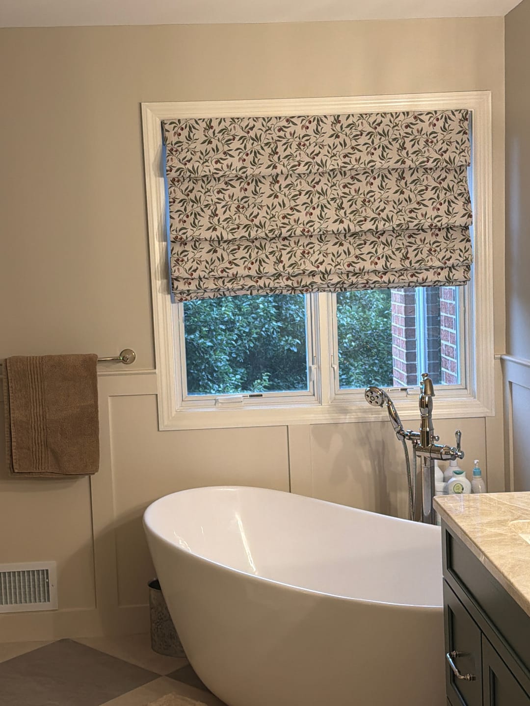 Customer photo review of Frankie Plaid Pattern Roman Shades & Blinds