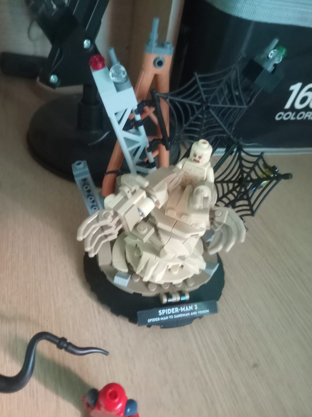 Customer photo review of Batalla Legendaria: Spider-Man vs. Sandman