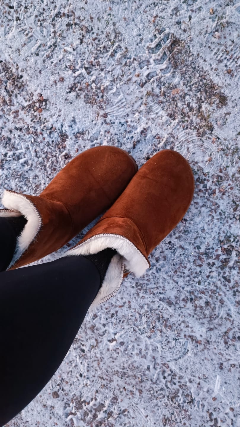 Customer photo review of Vaistoa Huurre | Winter Barefoot Ankle Boots