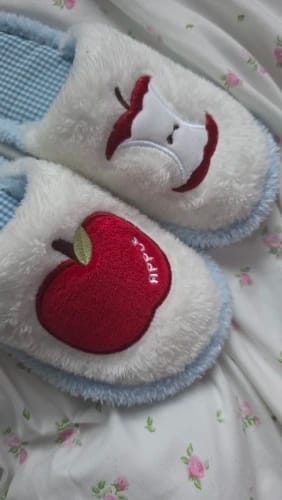 Customer photo review of Chequered Cloud Slippers