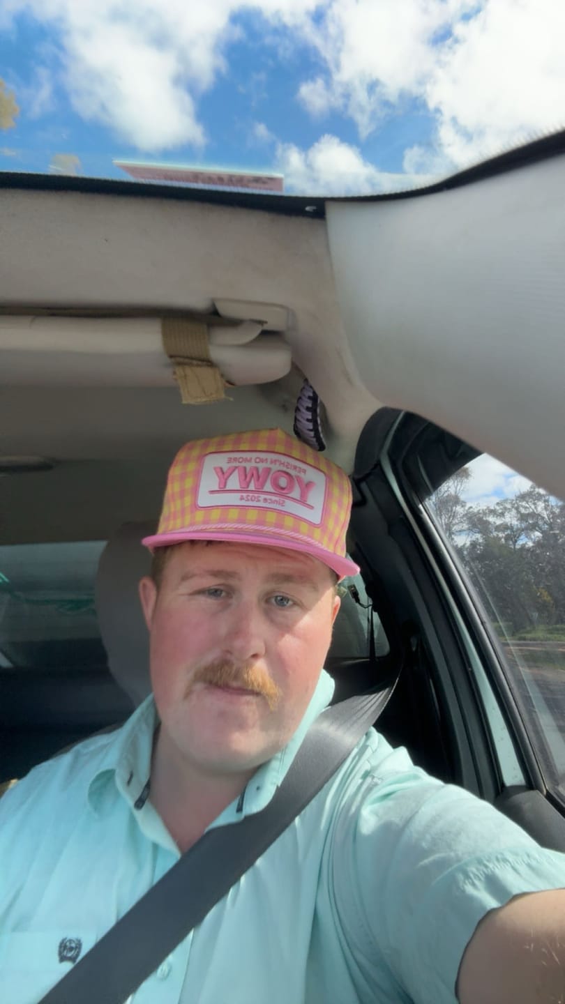 Customer photo review of Yowy Caps