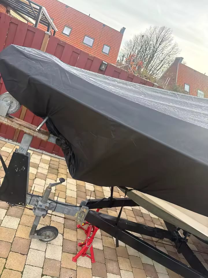 Customer photo review of Waterproof Marine Boat Cover for V-Hull & Fishing Boats