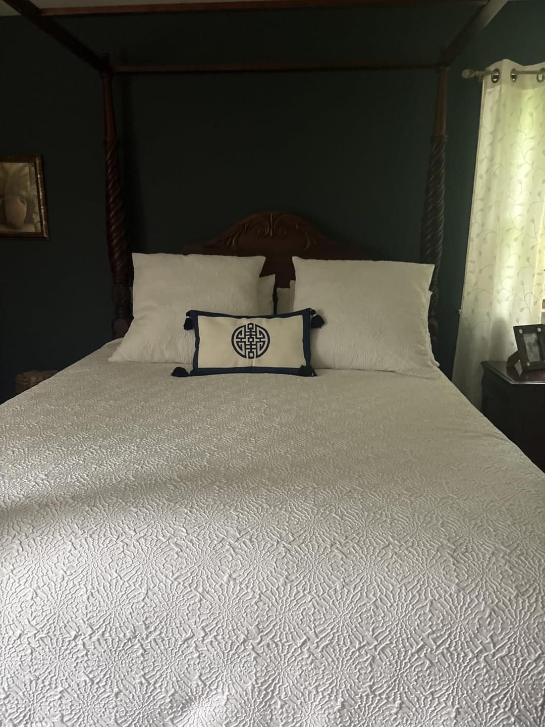 Customer photo review of Ruilin Double Happiness, Indoor/Outdoor Navy Blue Lumbar Pillow Cover, with Tassels, 12"x20"