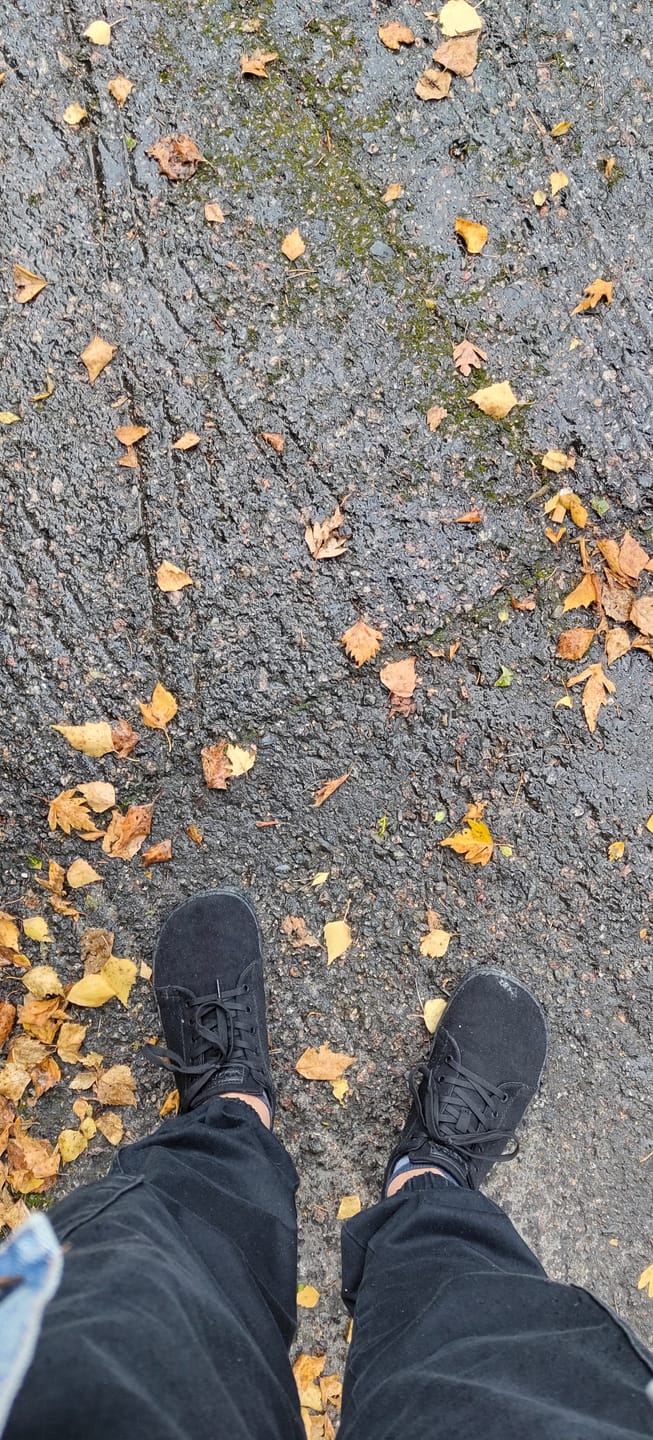 Customer photo review of Vaistoa Rento 2 -paljasjalkatennarit