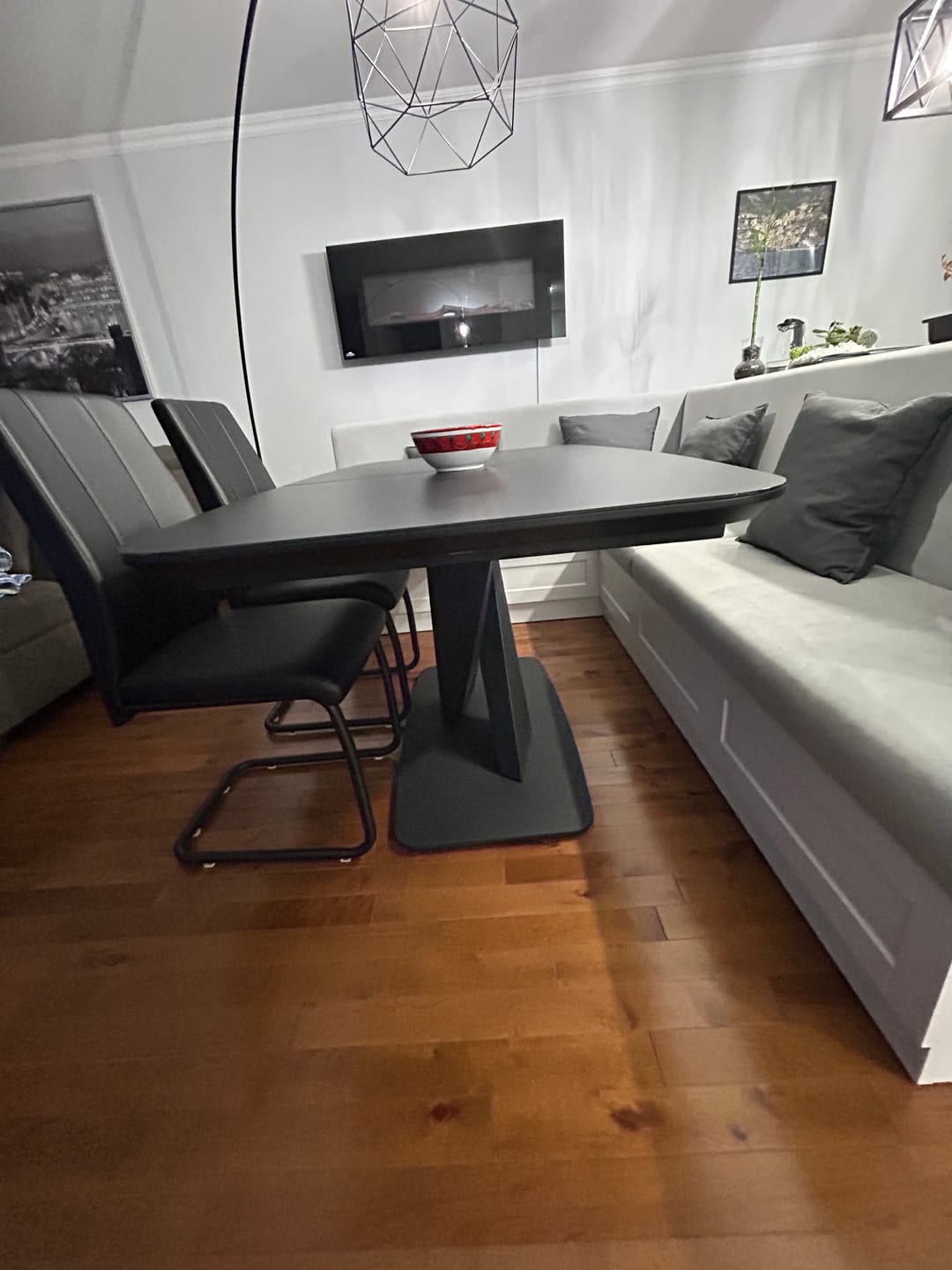 Customer photo review of ERLAN - Chaise de cuisine en cuir vegan noir