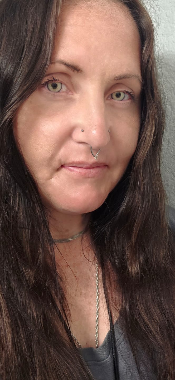Customer photo review of LA GIRL Brown Prescription Colored Contact Lenses