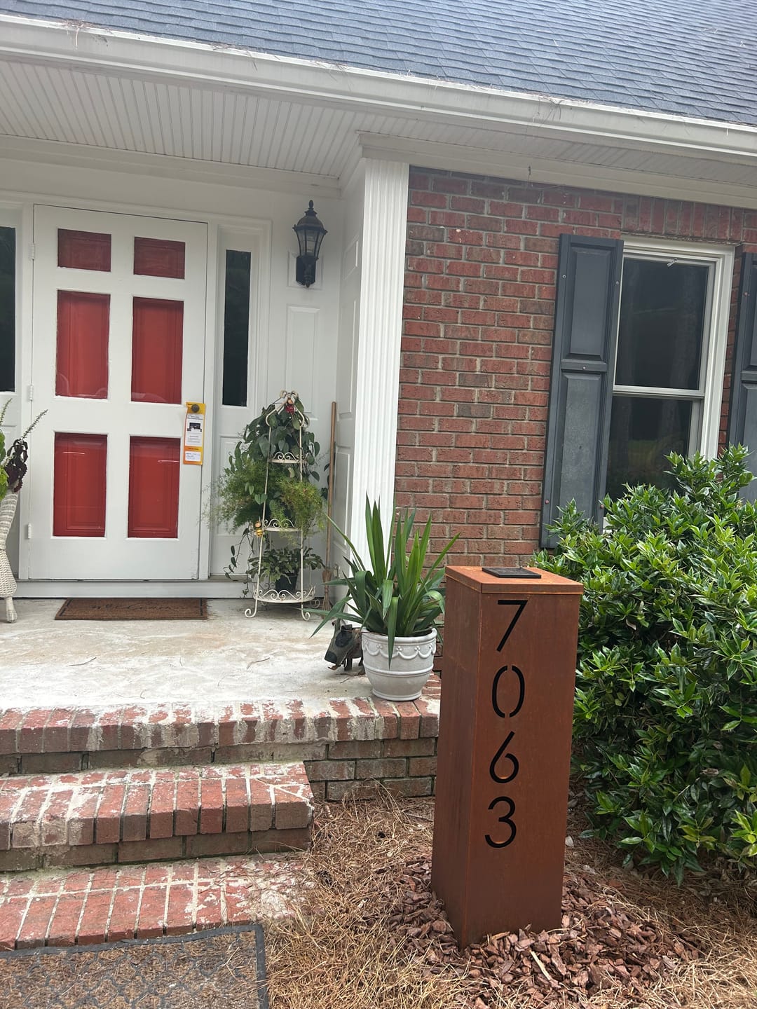 Customer photo review of Address Column