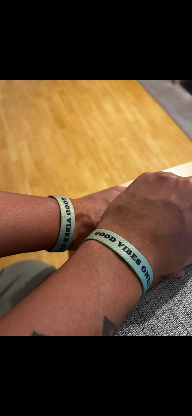 Customer photo review of good vibes only