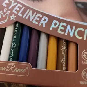 Customer photo review of Colori Resistenti Matite Eyeliner Set 12 Colori Impermeabili