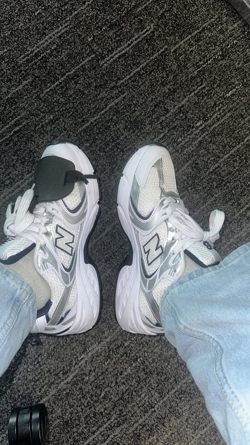 Customer photo review of NEW BALANCE 530