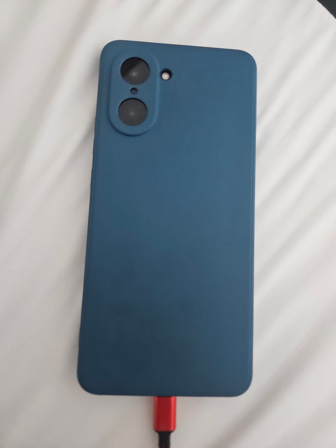 Customer photo review of OnePlus Nord CE5 - Silikon Gummi Hülle in Unifarbe