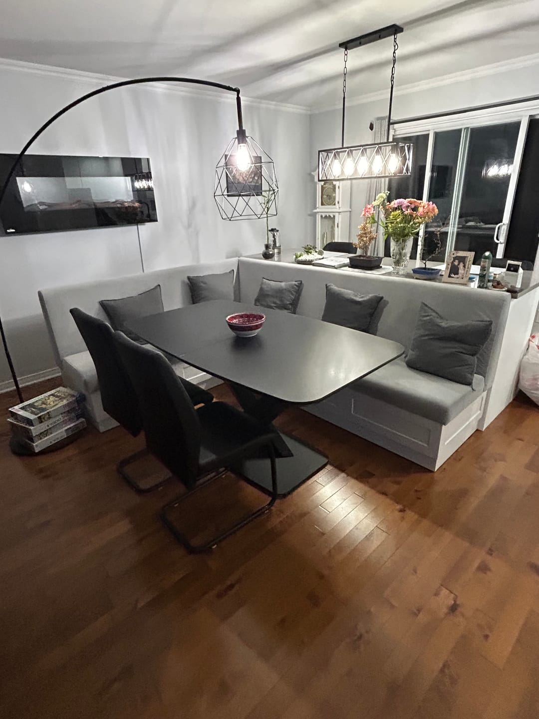 Customer photo review of NOVA - Table à manger extensible 83" noir moderne
