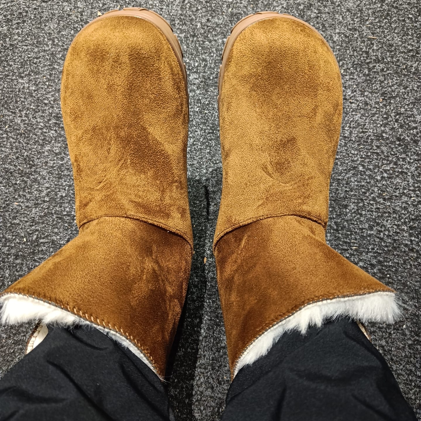 Customer photo review of Vaistoa Huurre | Winter Barefoot Ankle Boots