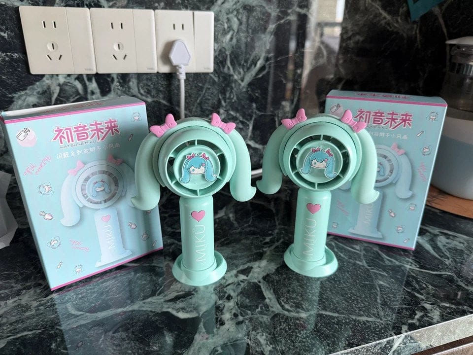 Customer photo review of Officially Licensed Hatsune Miku Portable USB Rechargeable Handheld Mini Fan