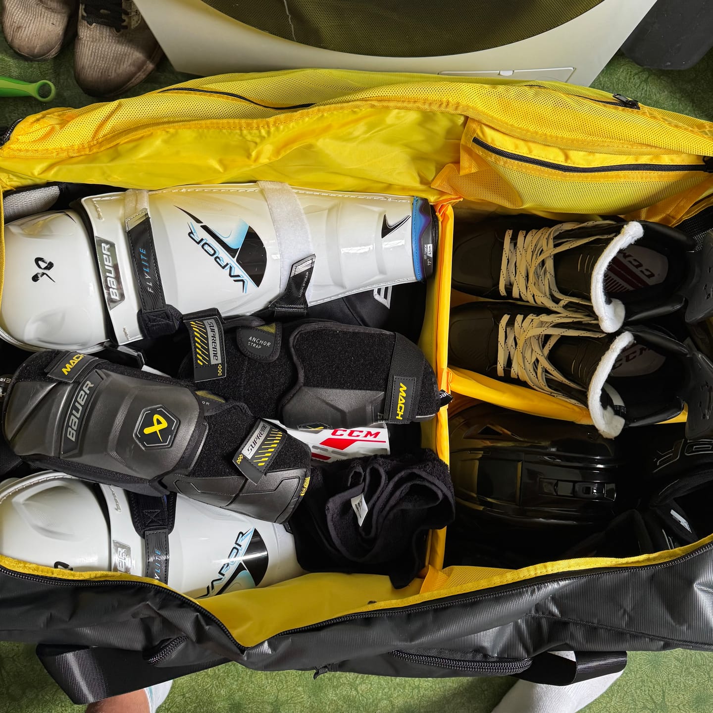 Customer photo review of Conway+Banks Hockey Bag