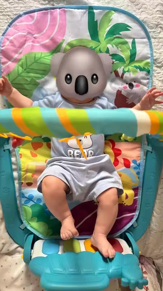 Customer photo review of Babygym mit Klaviermatte SoundSteps | Musikmatte Motorik Entwicklung Krabbeldecke
