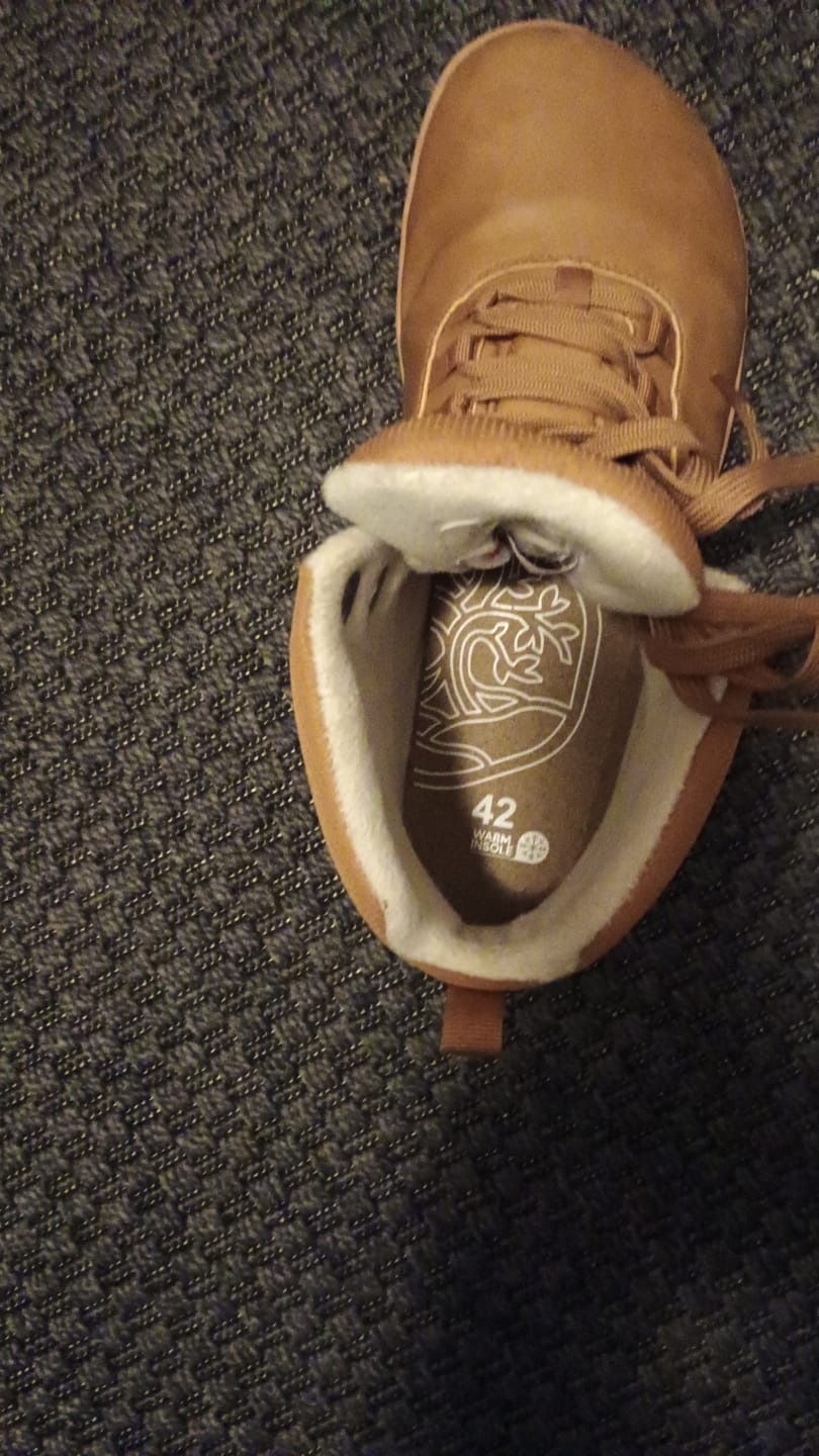 Customer photo review of Vaistoa Barefoot Felt Thermal Insoles