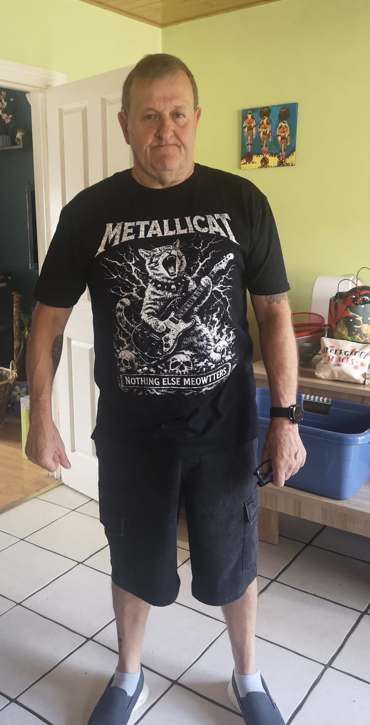 Customer photo review of Metallicat Basic Shirt Unisex