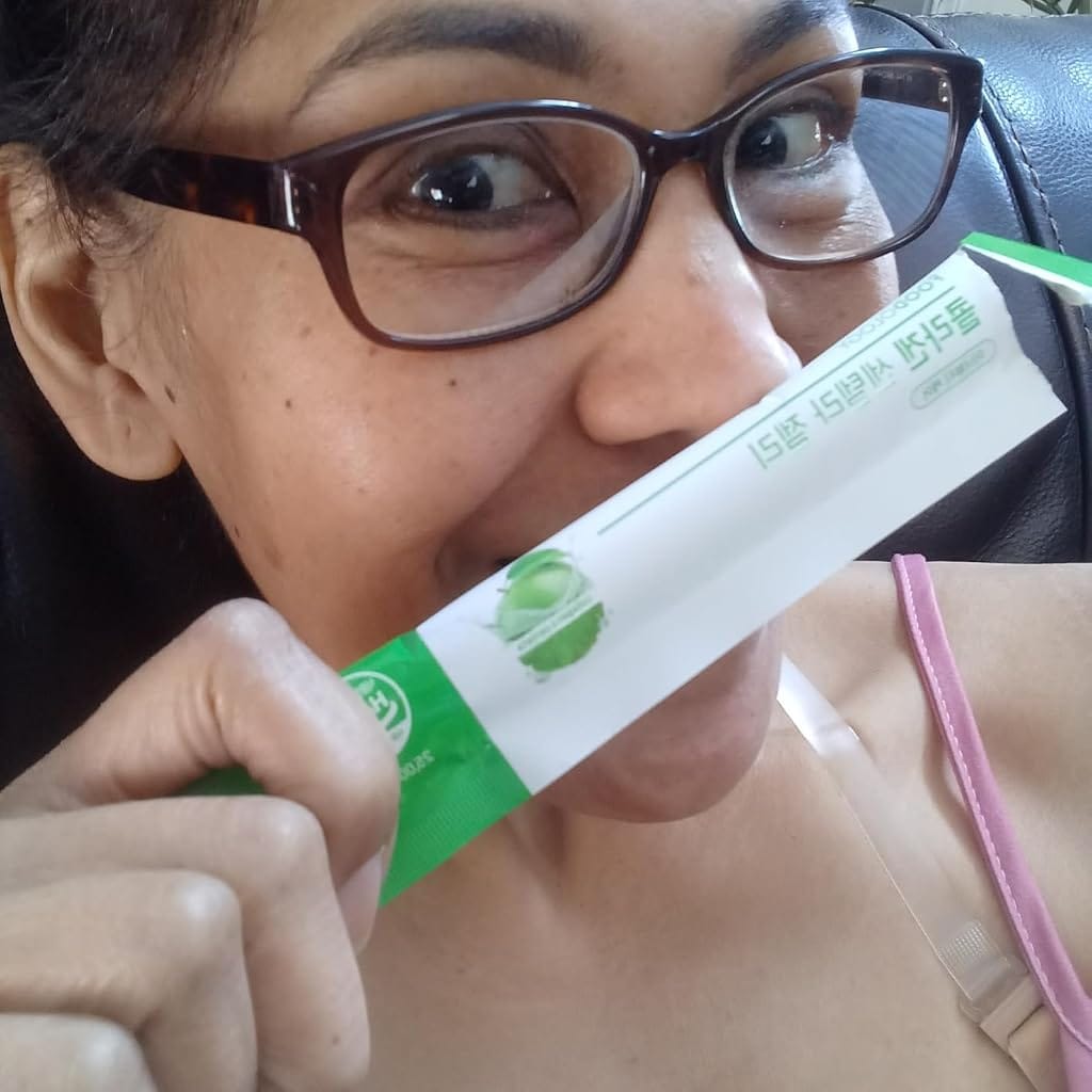 Customer photo review of FOODOLOGY Collagen Centella Jelly (Green Apple) – Collagen Peptide with PDRN – Biotin, Vitamin A & E for Skin Glow, Hair & Nails – 10 Sticks