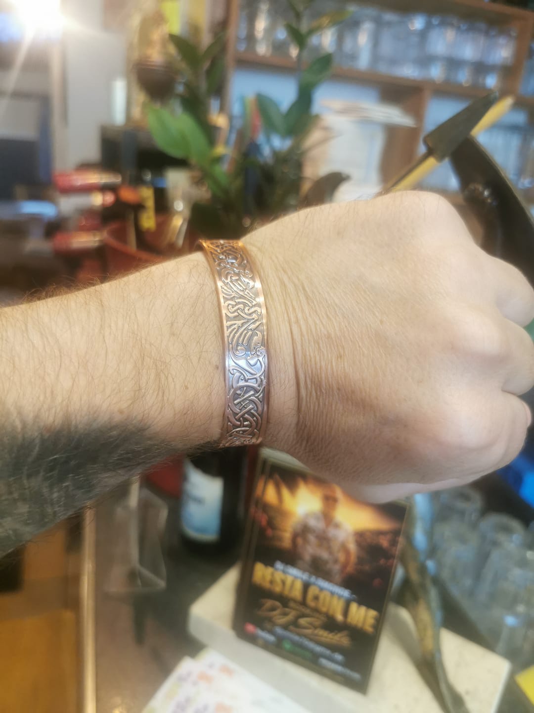 Customer photo review of Tibetischer Glücks Armreif aus Kupfer