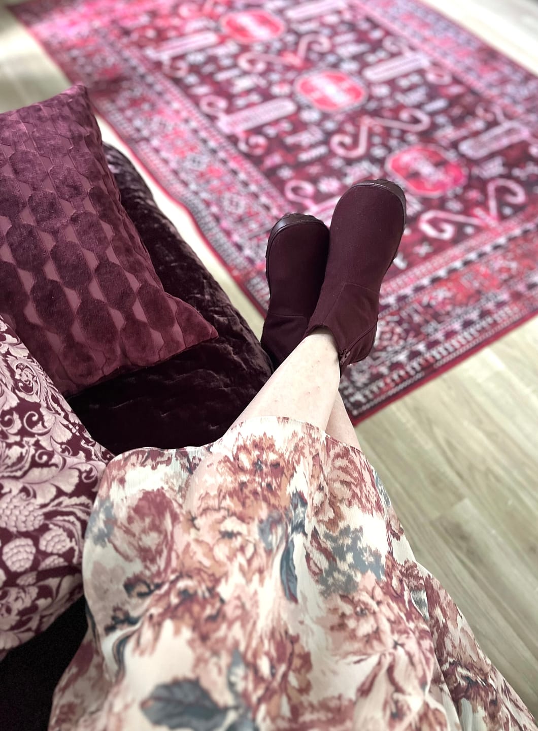 Customer photo review of Vaistoa Kajo 2 | Barefoot Chelsea Boots