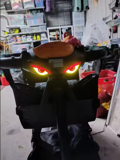 Customer photo review of Autron™ Güneş Enerjili Şeytan Gözü LED Araba Cam Lambası