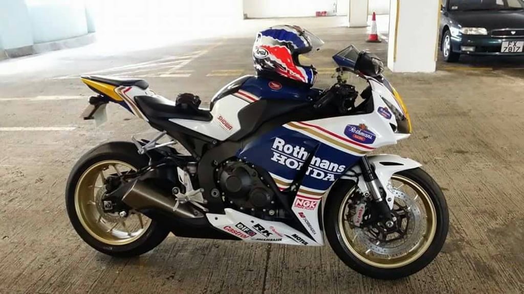 Customer photo review of Tri-color Fairing Design For HONDA CBR1000RR  2012 2013 2014 2015 2016