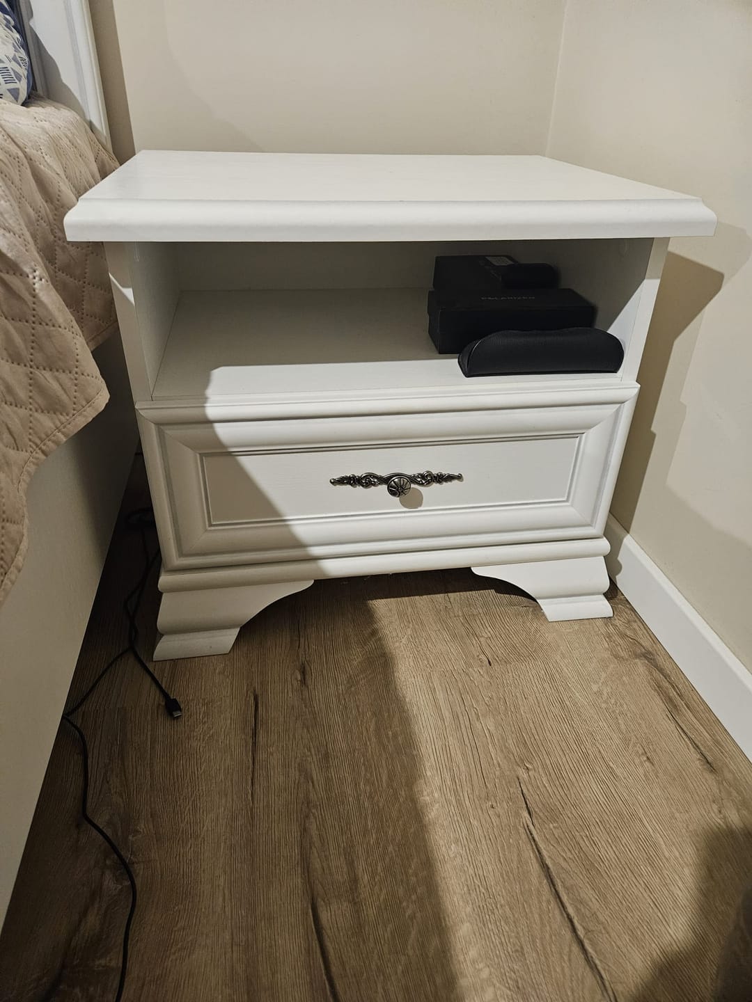 Customer photo review of Noptiera alba vintage IDENTO, PAL, 54x41x47 cm