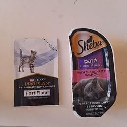 Customer photo review of Purina Pro Plan FortiFlora Cat Probiotic – 30 Sachets for Digestive Support