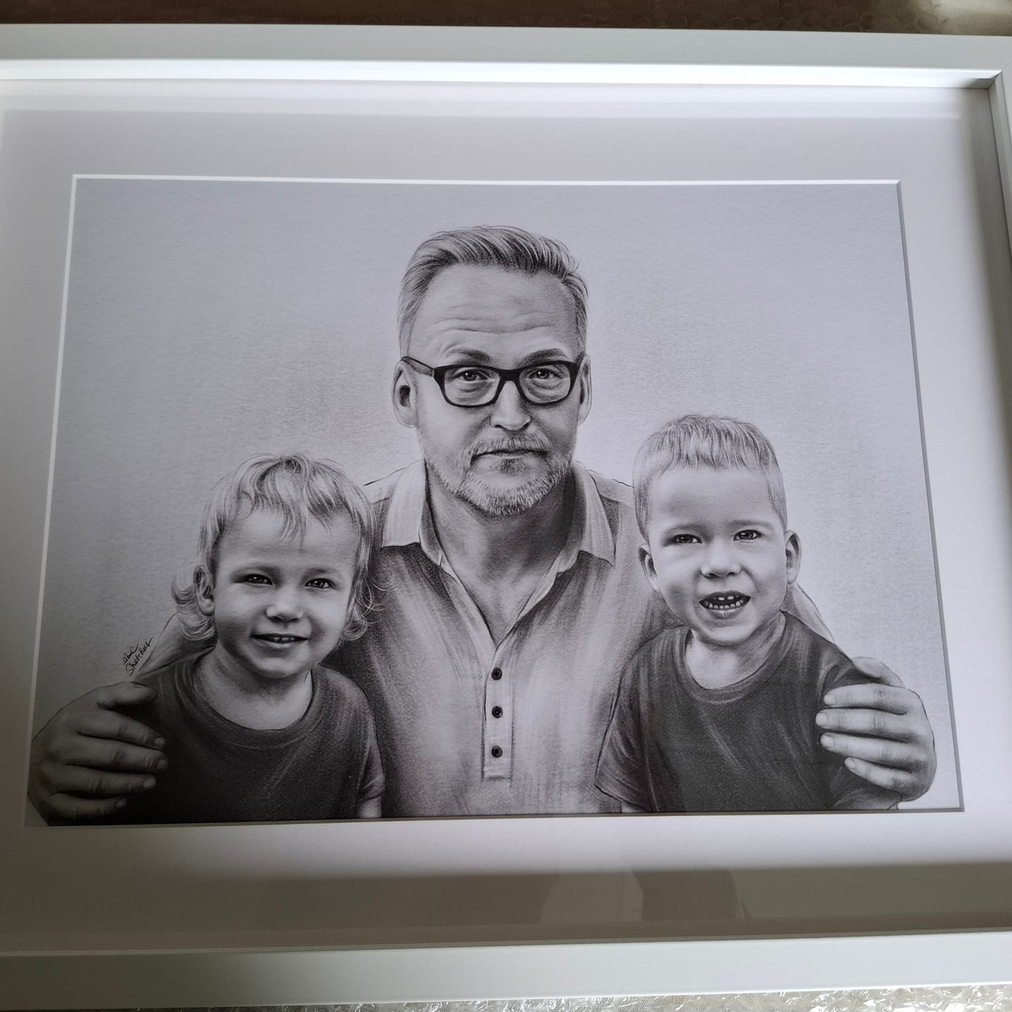 Customer photo review of Portrait zeichnen lassen vom Foto - 100% handgezeichnet von echten Künstlern