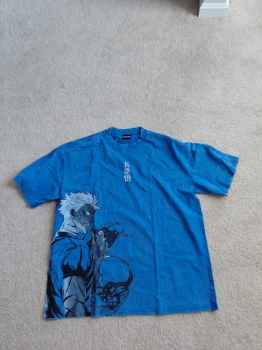 Luke G. wearing HOLLOW EYES VINTAGE OVERSIZE TEE