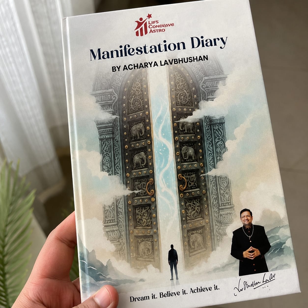 Customer photo review of Manifestation Diary