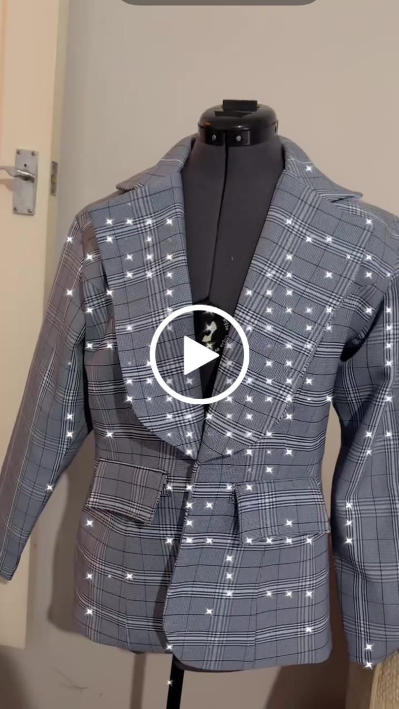 Customer video review of Blue Checkered Stretch Suiting Fabric