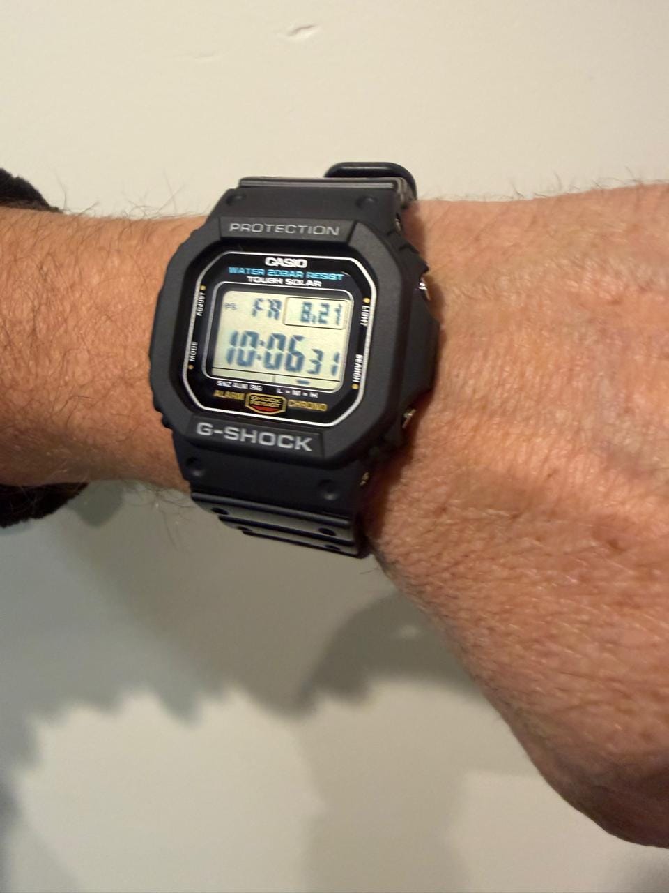 Customer photo review of Reloj Casio G-Shock Vintage G-5600UE-1 Tough Solar