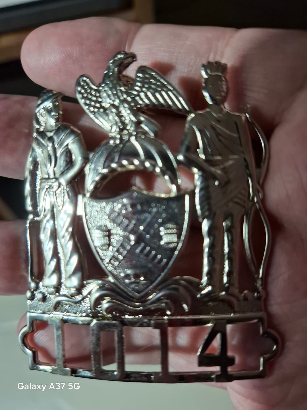 Customer photo review of NYPD New York Police Hat Cap Badge Replica Movie Props No. 63642