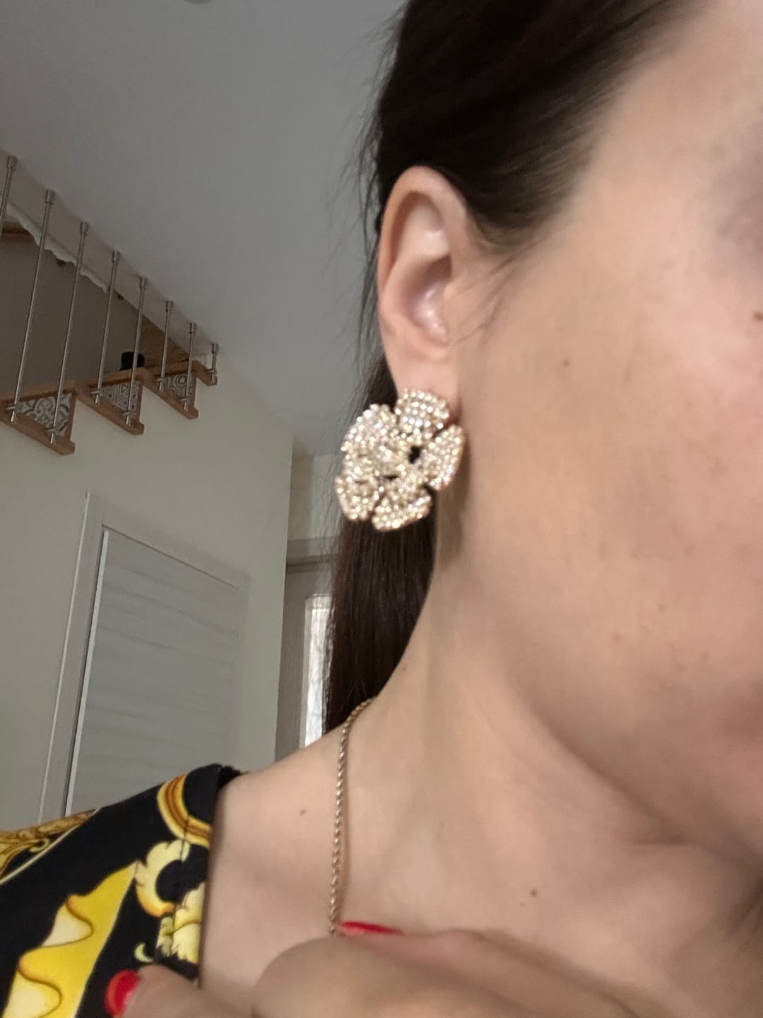 Customer photo review of Orecchini Camelia