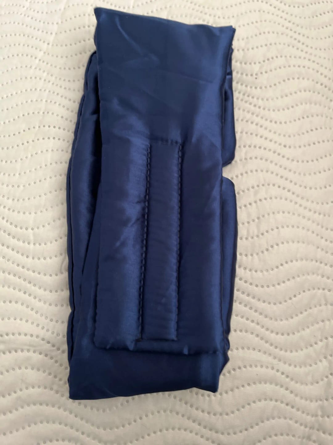 Customer photo review of Nuit de Soie Silk Sleep Mask