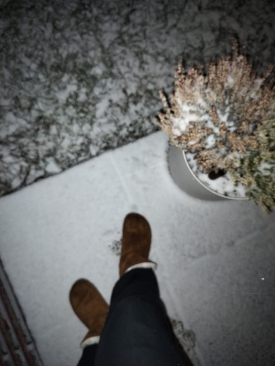 Customer photo review of Vaistoa Huurre | Winter Barefoot Ankle Boots