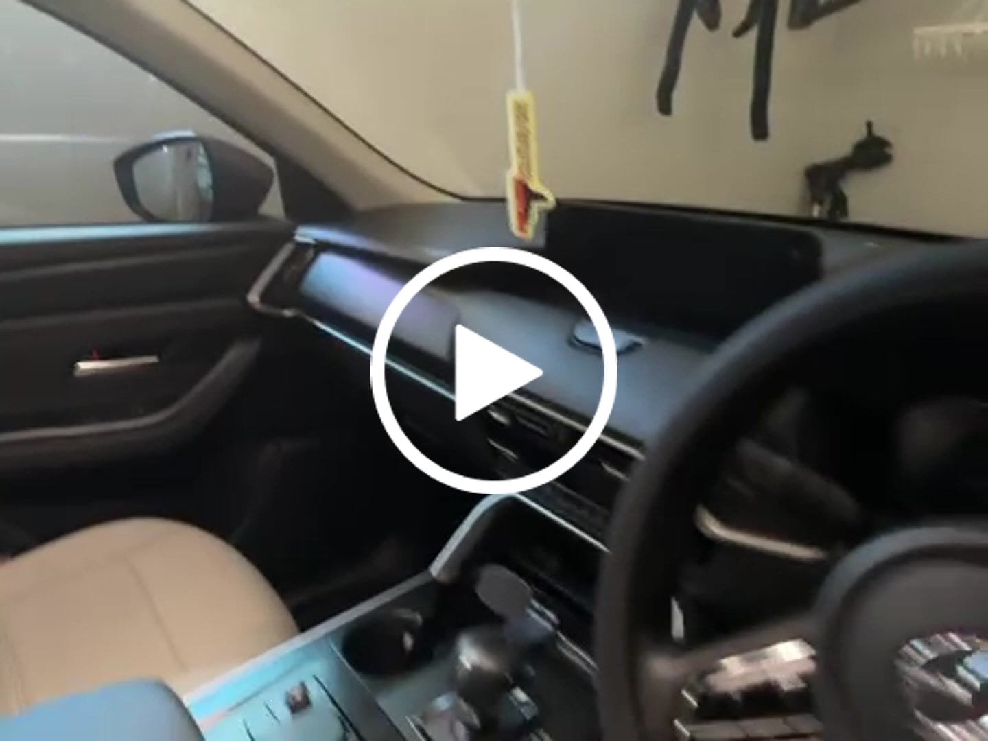 Customer video review of Sharkskin Ocean Scent Car Air Freshener – Long-Lasting Freshness for Your Ride