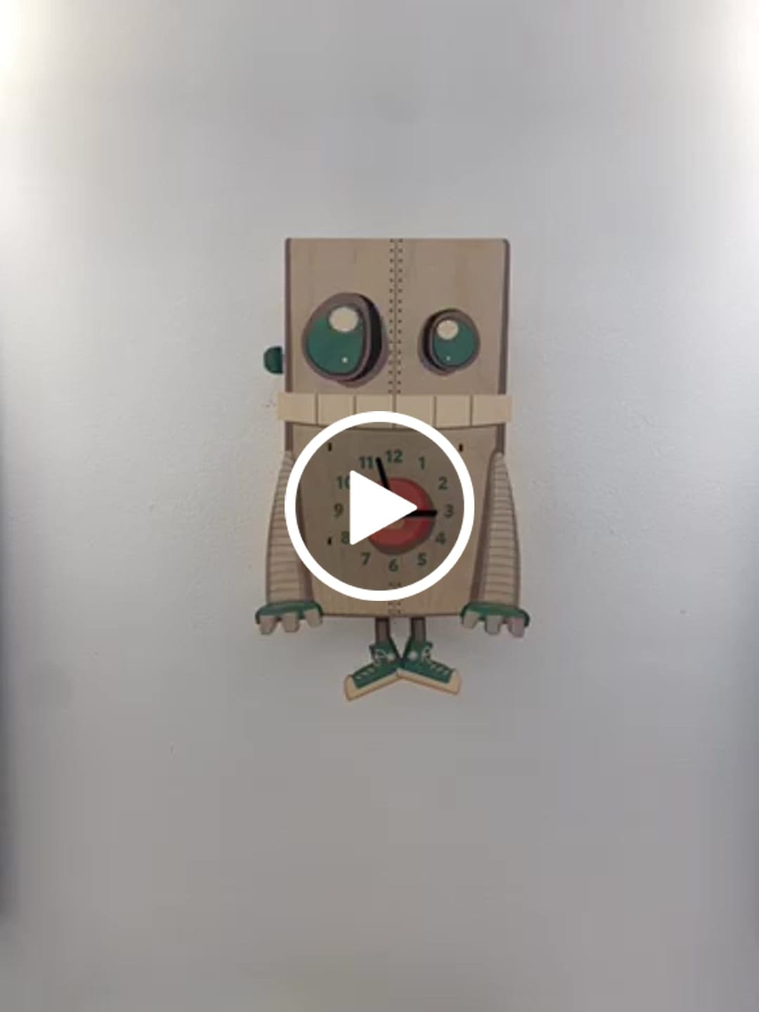 Customer video review of Chuck the Robot Pendulum Clock