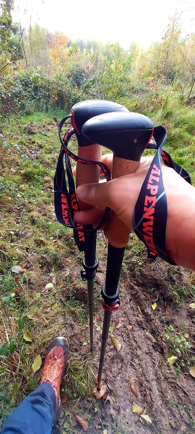 Customer photo review of Wanderstöcke Rugova Pro 3 faltbar & höhenverstellbar – Leicht & stabil