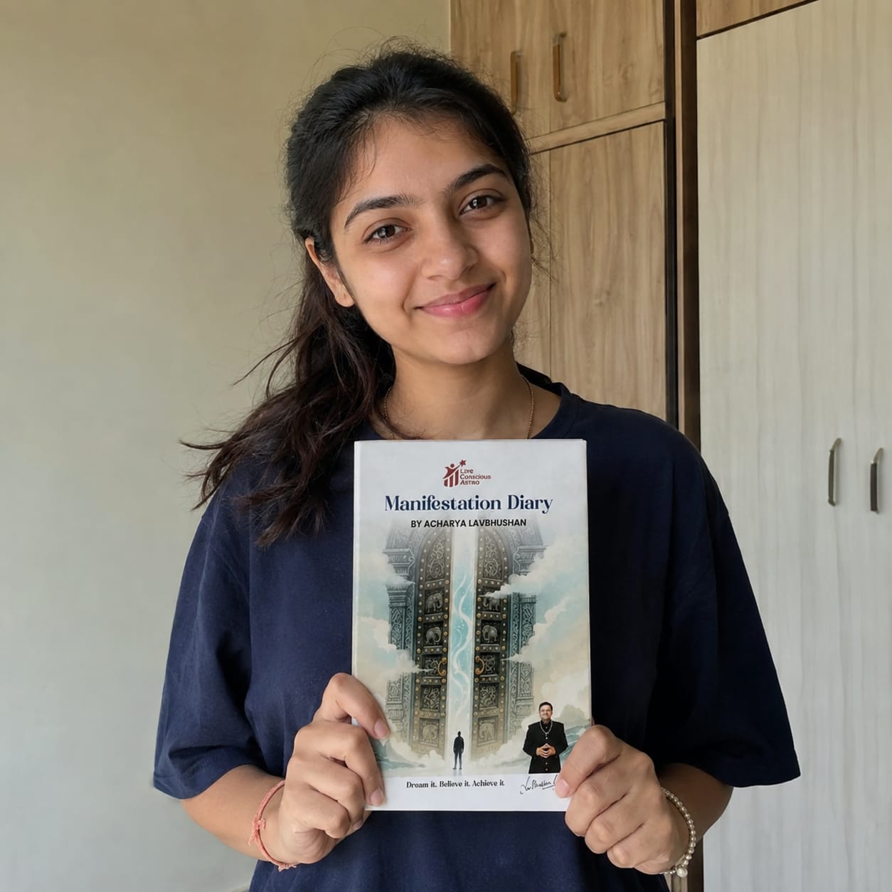 Customer photo review of Manifestation Diary