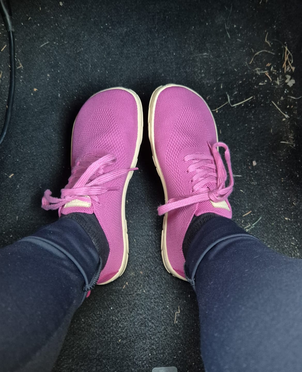 Customer photo review of Vaistoa Iloa | Knitted Barefoot Sneakers