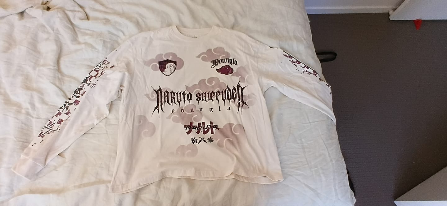 Customer photo review of 8073 - Naruto Longsleeves