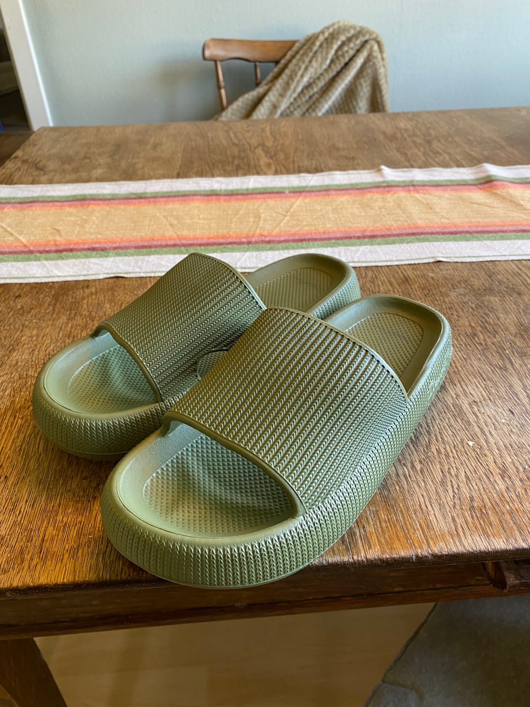 Customer photo review of HappyFlops Original Drop 002