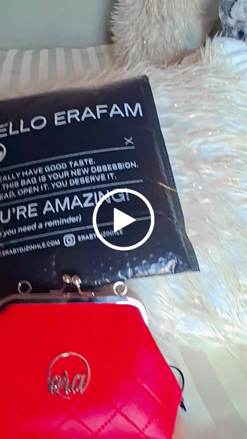 Customer video review of ERA Mini Kisslock Chain Bag – Red