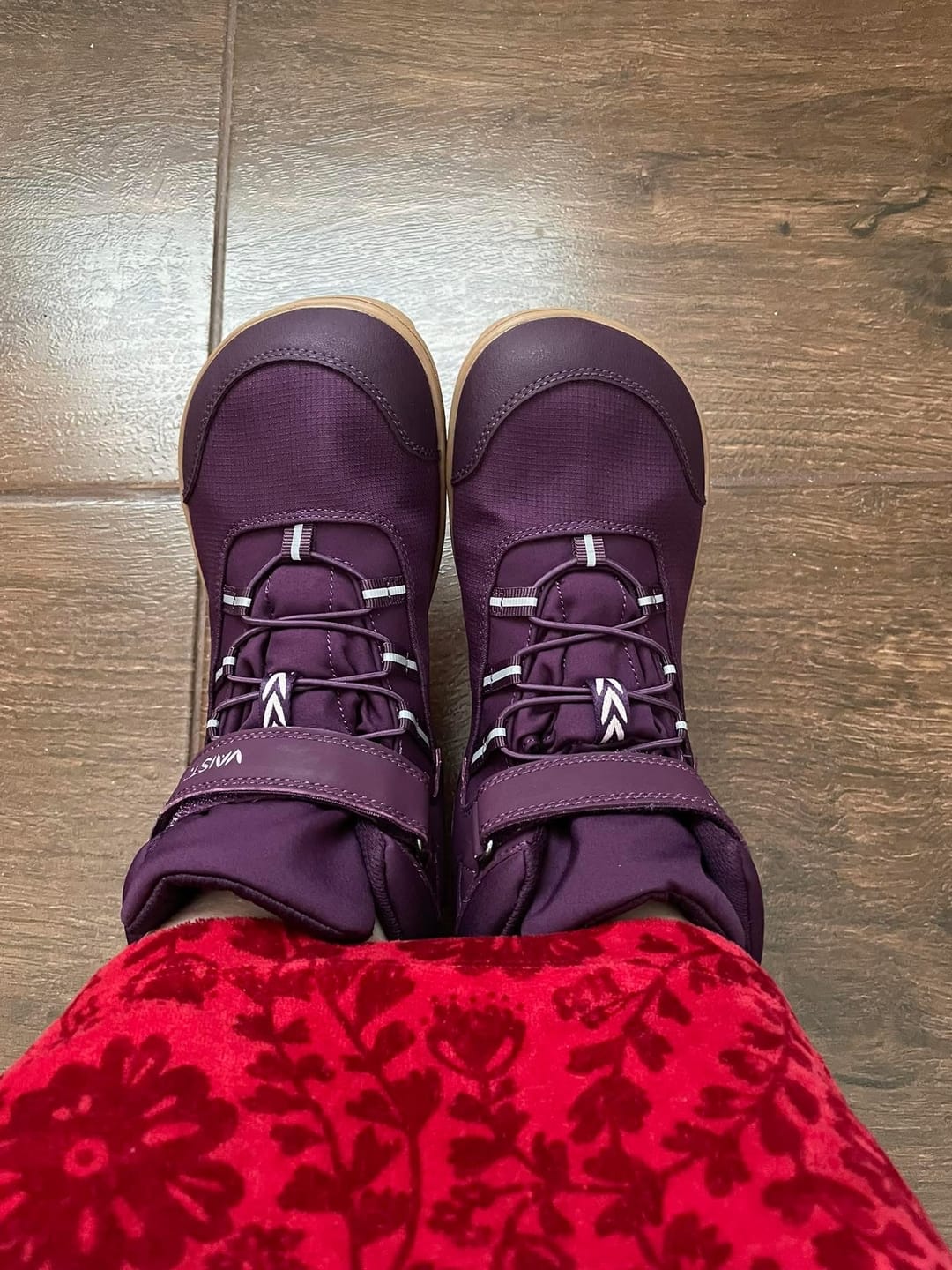 Customer photo review of Vaistoa Kaste Kids | Waterproof Barefoot Sneakers