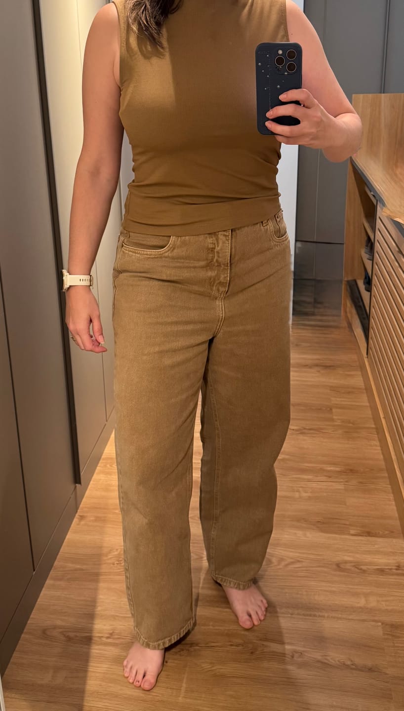Customer photo review of Calça Jeans Reta Araçá Marrom Claro